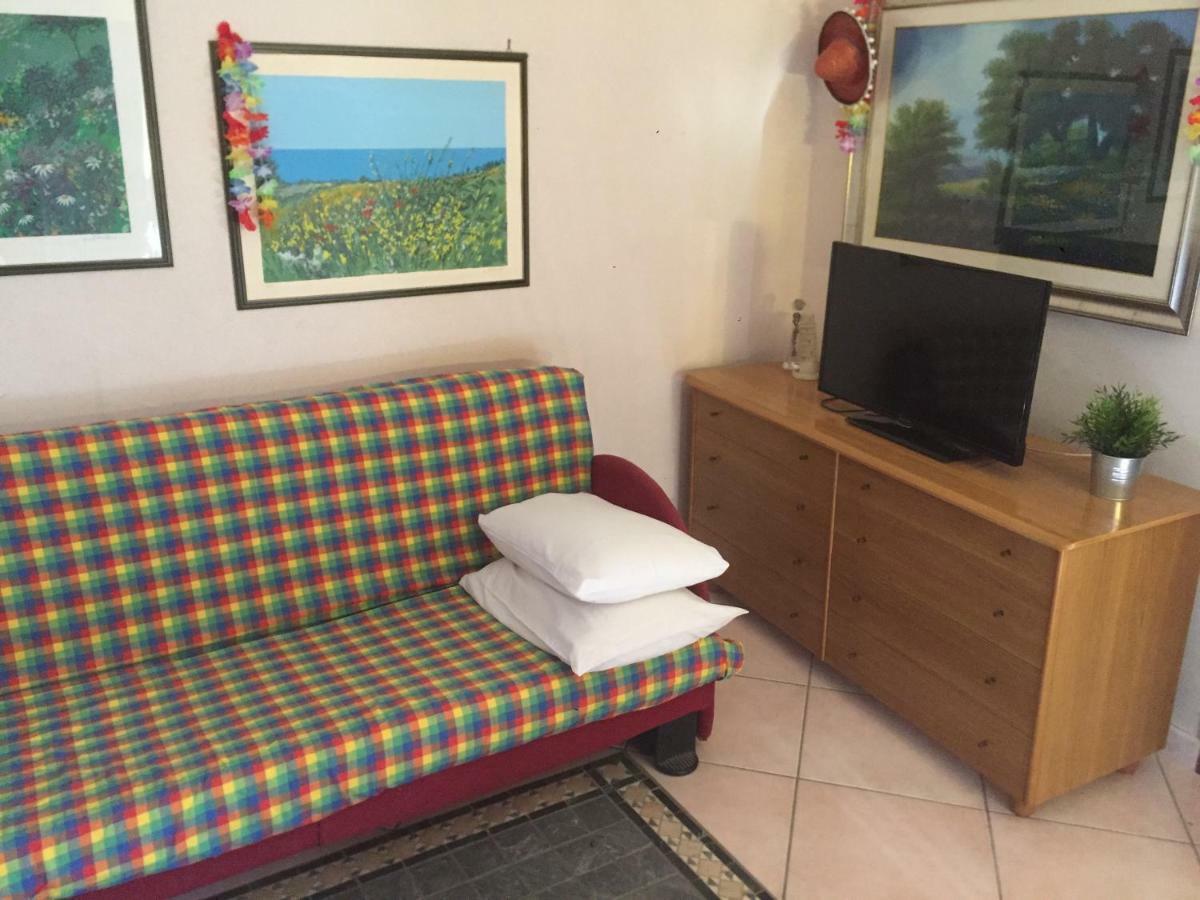 Andrew'S Apartment - Mulinia Residence Acireale Bagian luar foto