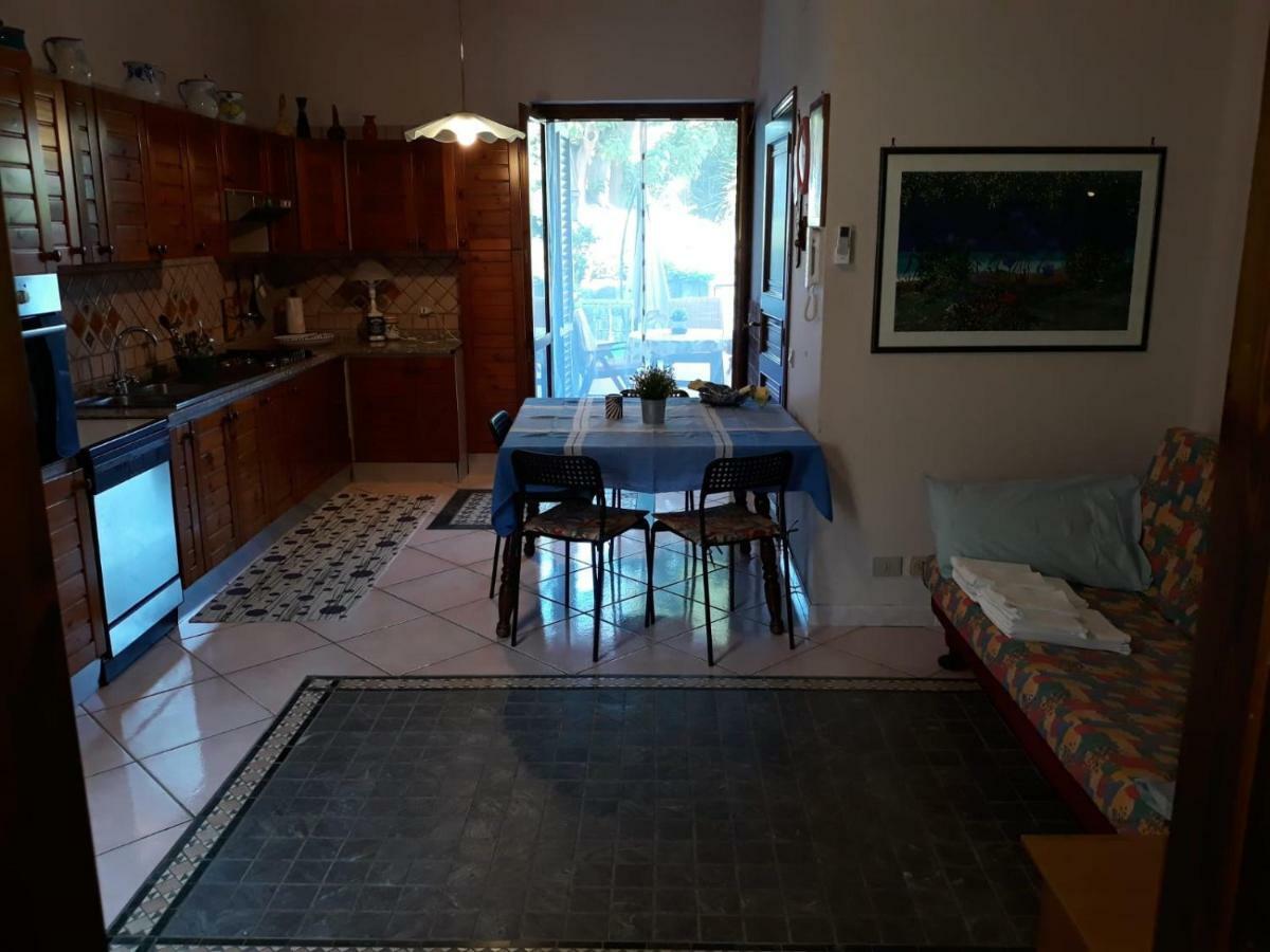 Andrew'S Apartment - Mulinia Residence Acireale Bagian luar foto